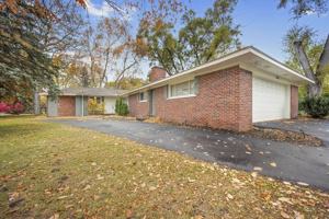 featured image of 2434 Parcells Cir