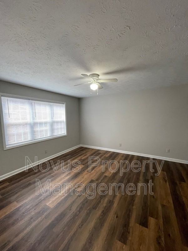 155 Bowen St #9 - Photo 4 of 24