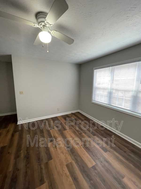 155 Bowen St #9 - Photo 6 of 24