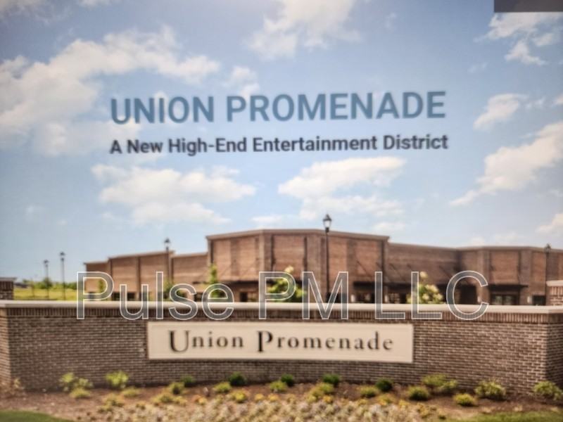 985 Mistflower Ln - Photo 2 of 5