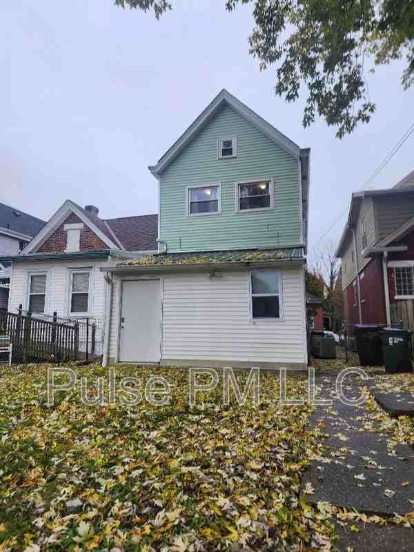 1539 Saint Clair Street #1 - Photo 2 of 20