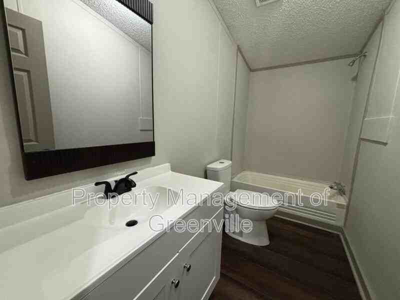102 Tifton Ct - Photo 5 of 16