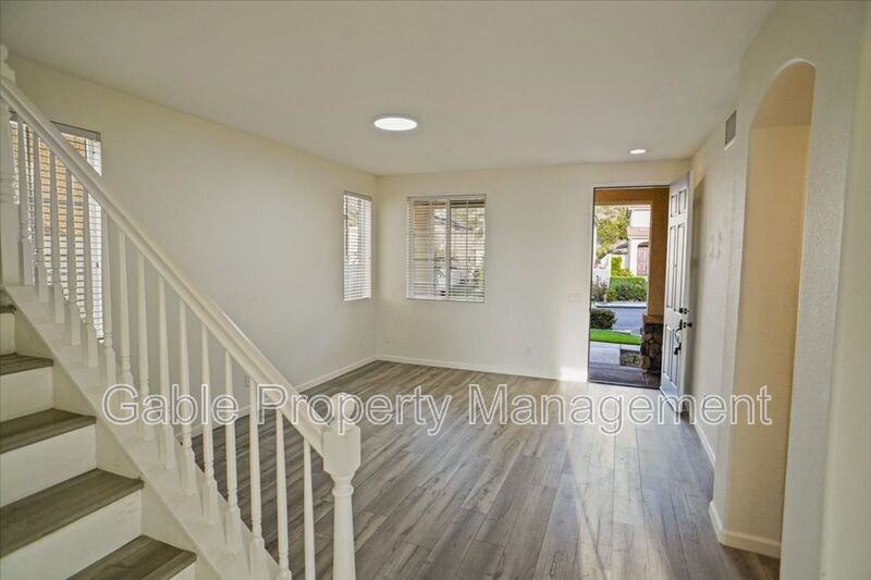 29459 Shannon Ct - Photo 2 of 22