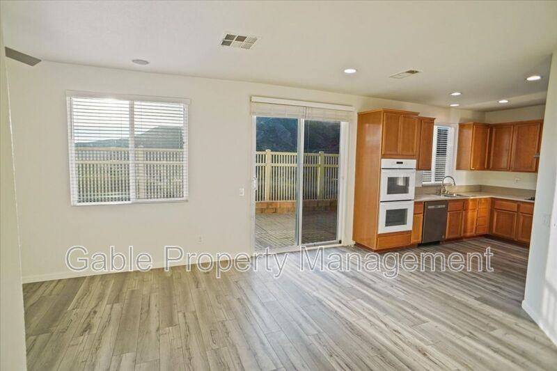 29459 Shannon Ct - Photo 4 of 22