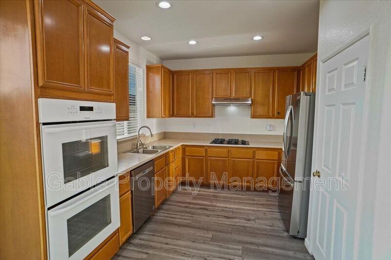 29459 Shannon Ct - Photo 5 of 22