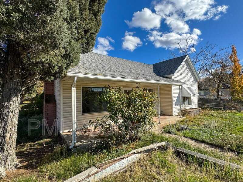 3515 Millcreek Road - Photo 3 of 38