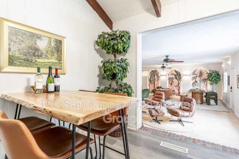 4640 Glenn St - Photo 7 of 22