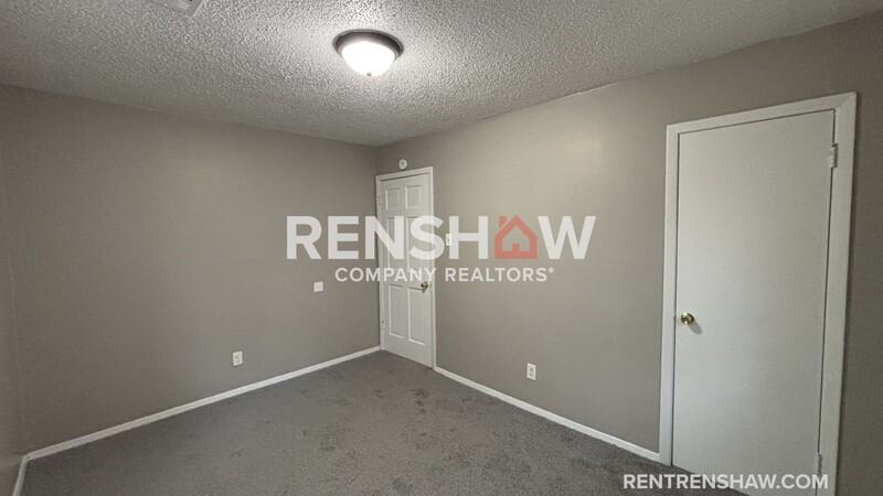 3149 University St - Photo 4 of 14