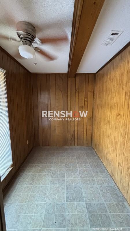 3564 Fox Meadows Rd - Photo 5 of 20