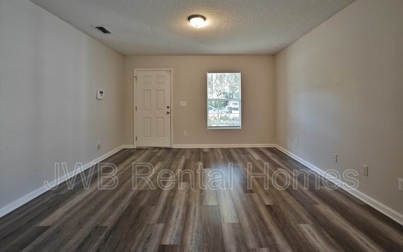 2353 Johnson Ave - Photo 5 of 9