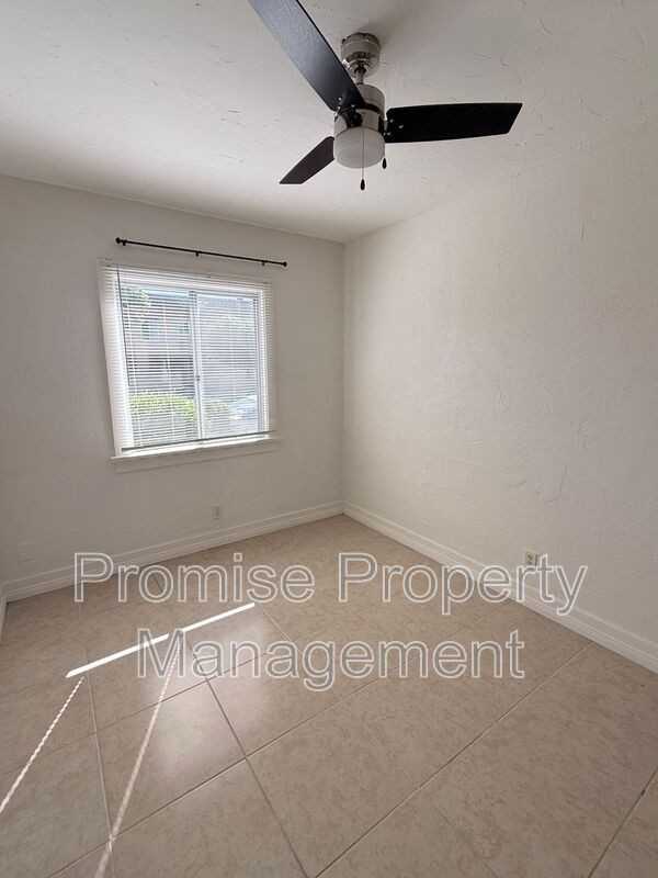 608 Surfrider Way - Photo 2 of 6