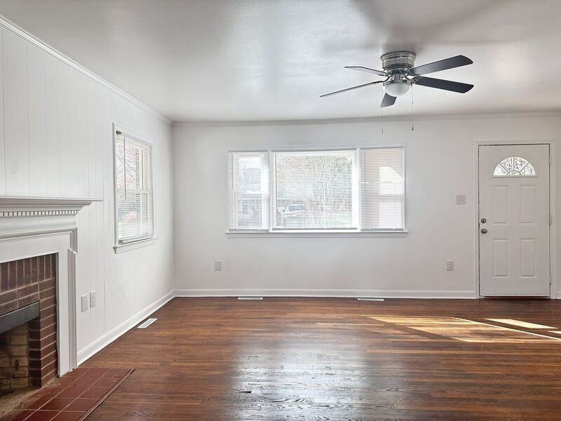 1270 Peach Tree Dr - Photo 3 of 18