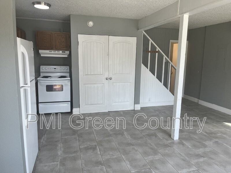 4807 S 27th West Ave - Photo 4 of 16