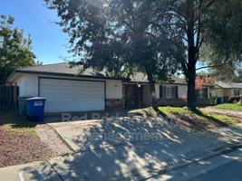 featured image of 526 W Donna Dr