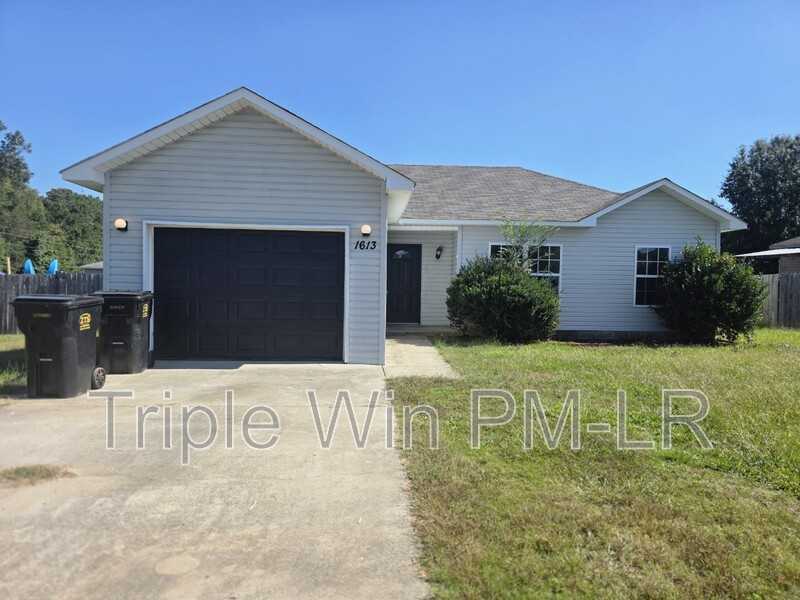 1613 Moon Rd - Photo 2 of 29