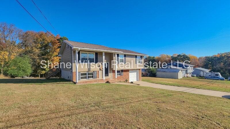 66 Dean Rd - Photo 2 of 19