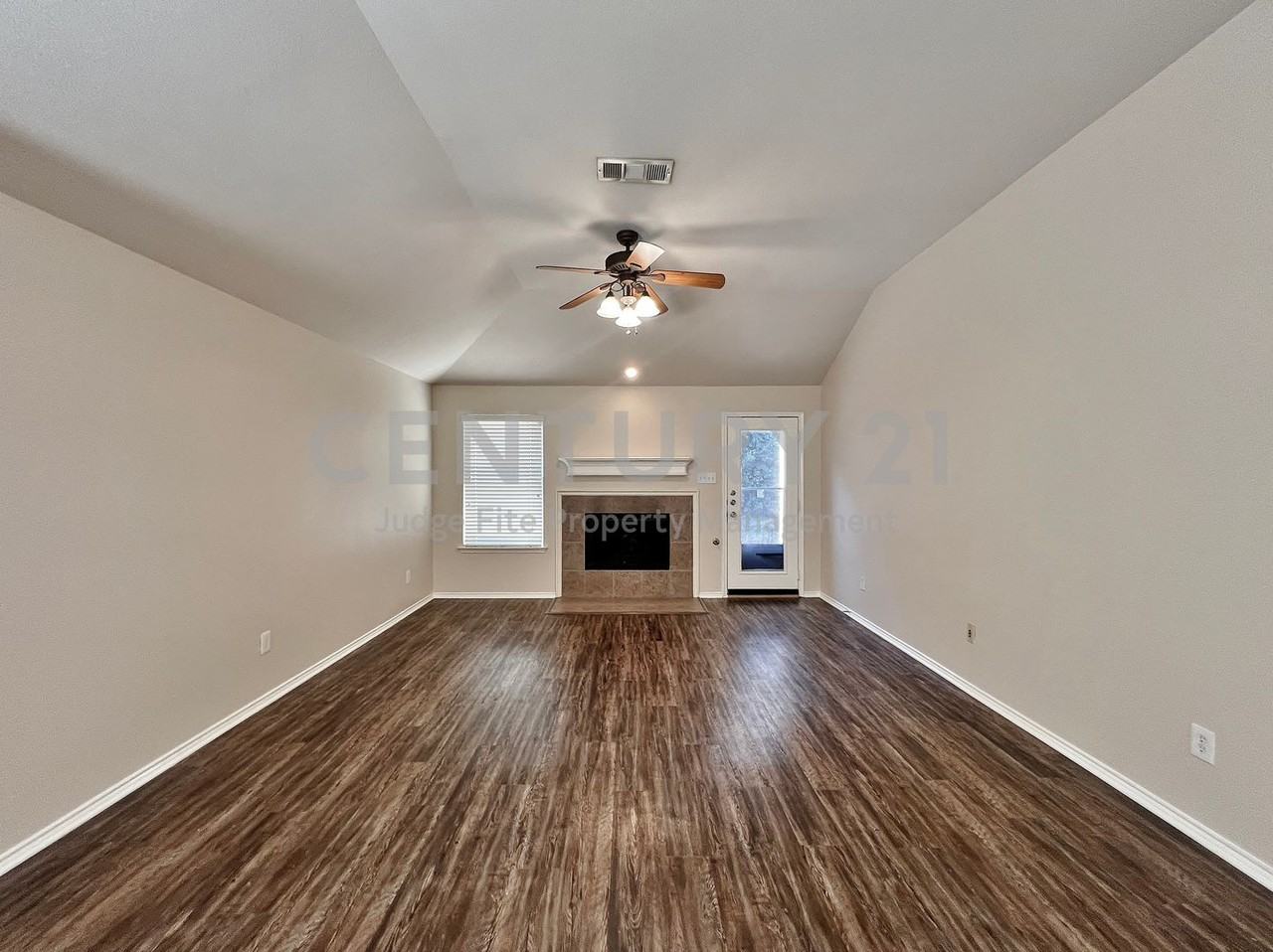 5939 Waterford Dr - Photo 2 of 11