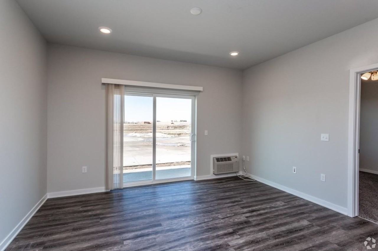 Allure at Rivers Edge - 2135 - Photo 4 of 11