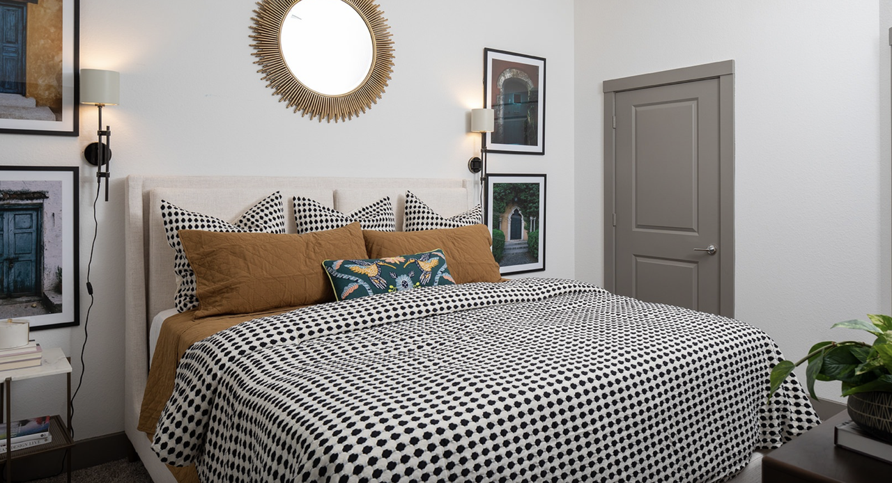 1109 Shady Lane - Photo 4 of 15