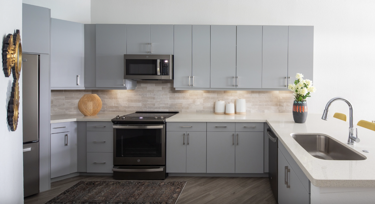 1109 Shady Lane - Photo 3 of 15