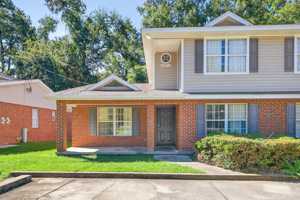featured image of 1917 Honeysuckle Dr
