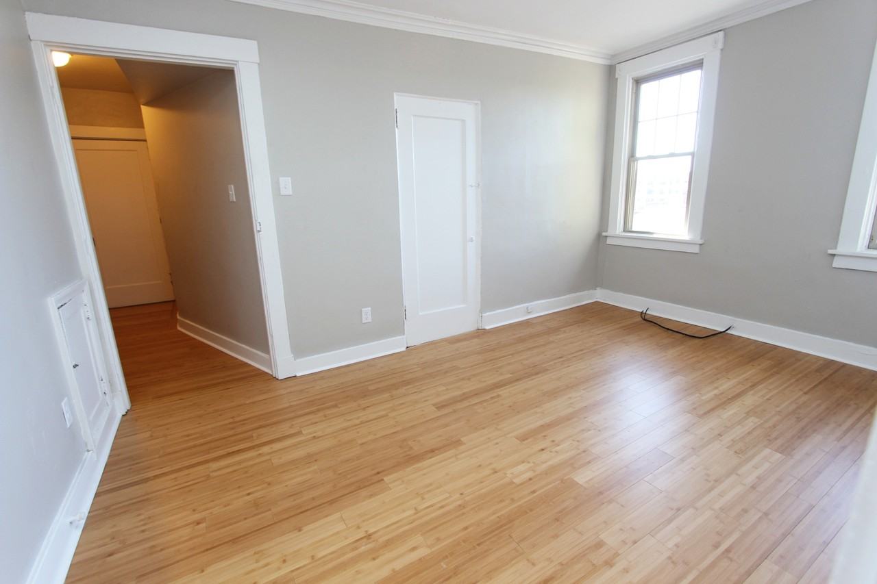 HOBART SQ-5619/21 -- 146 - Photo 5 of 8