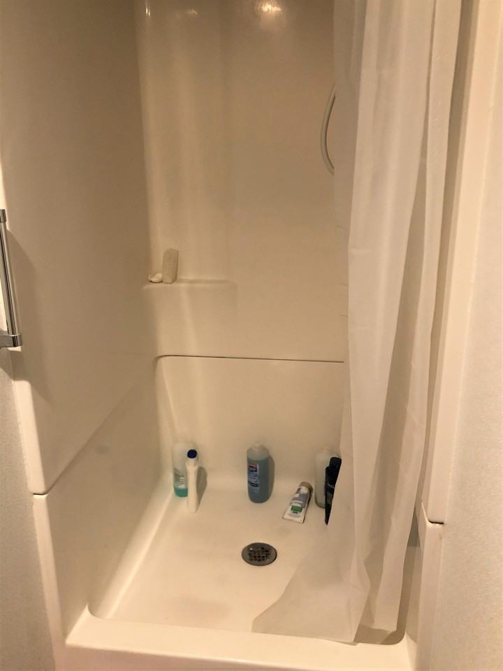 RM 2025 Sherman Avenue - Photo 6 of 13