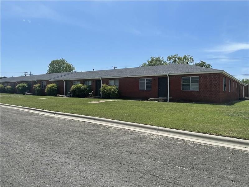 507 W Avenue A - Photo 3 of 3