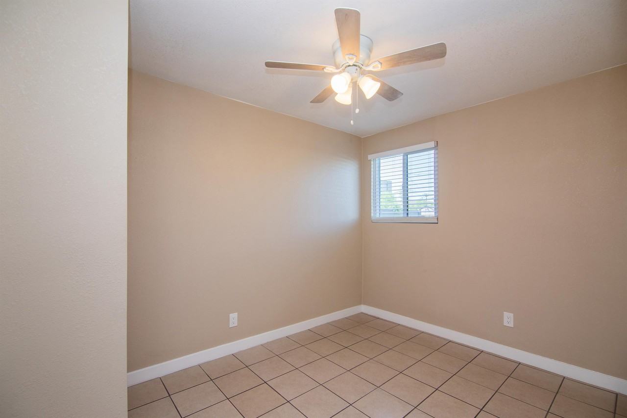 Downing Studios on 12th St - Photo 6 of 50