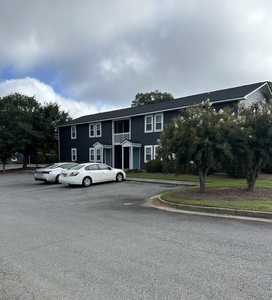 The Home Place Apartments - Photo 2 of 24