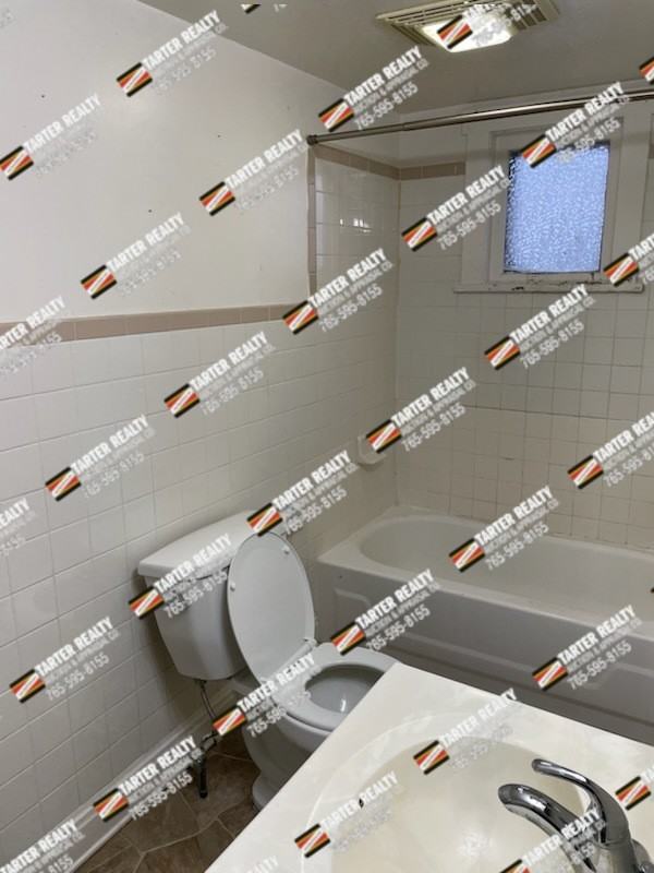 FPG 132 East Pearl Street - Photo 4 of 6