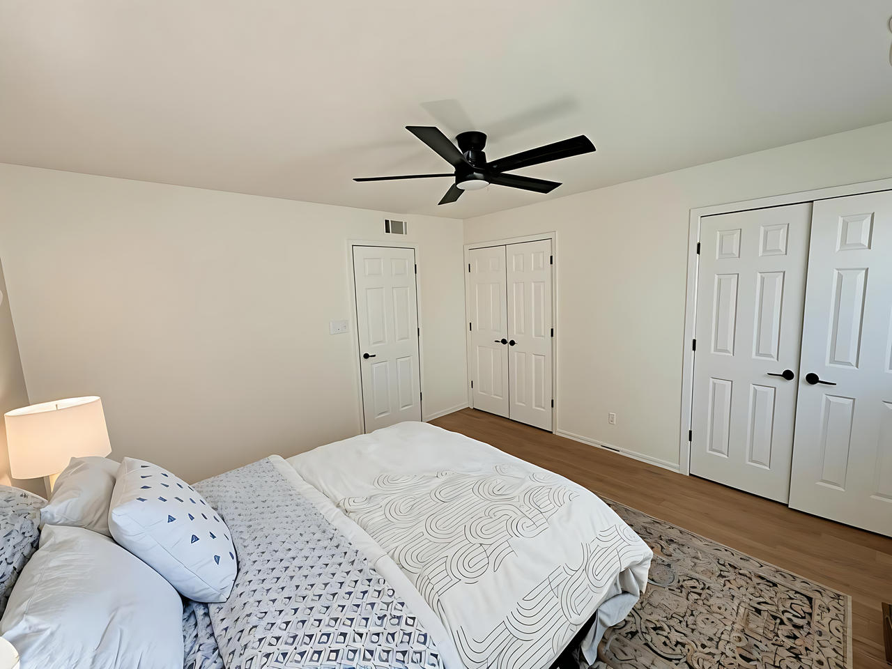 Roanoke Point - Photo 3 of 46