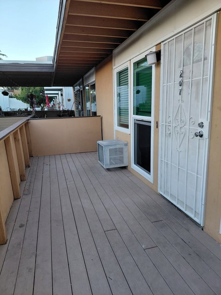 Madison Apartments - Photo 4 of 12