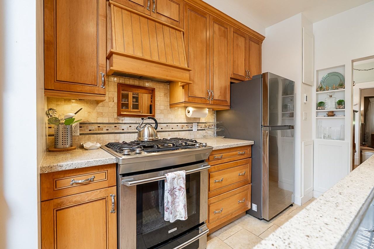 2871 West 3rd Avenue - Photo 4 of 22