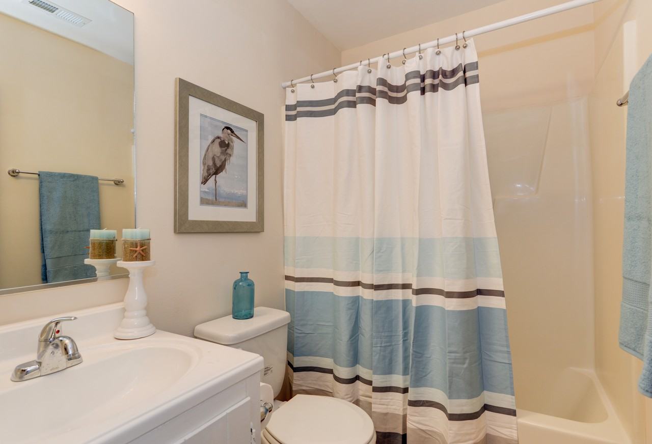 3030 Adams Boulevard - Photo 7 of 10