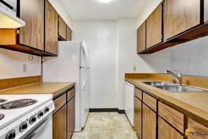 featured image of 926 W 26th Ave