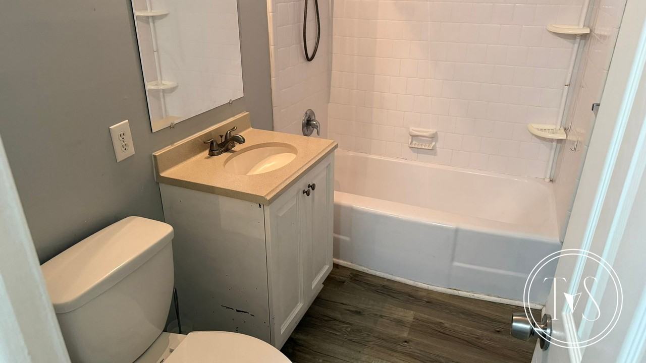 714 Wheeler Street - Photo 3 of 26