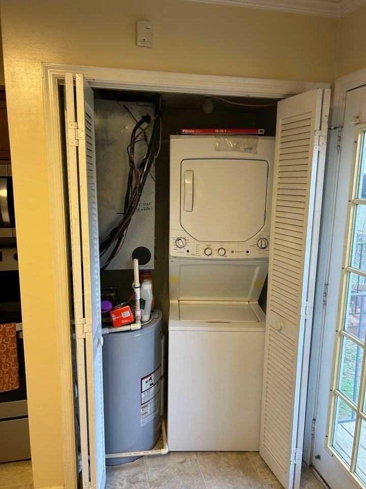 188 Williams Street #16 - Photo 6 of 10