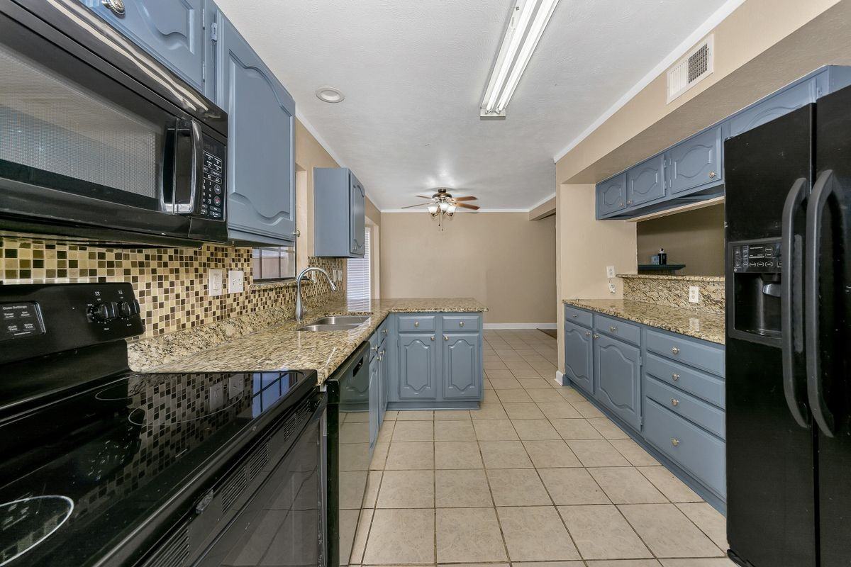 6832 Younger Dr - Photo 3 of 3