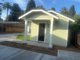 featured image of 4033 Linwood Place