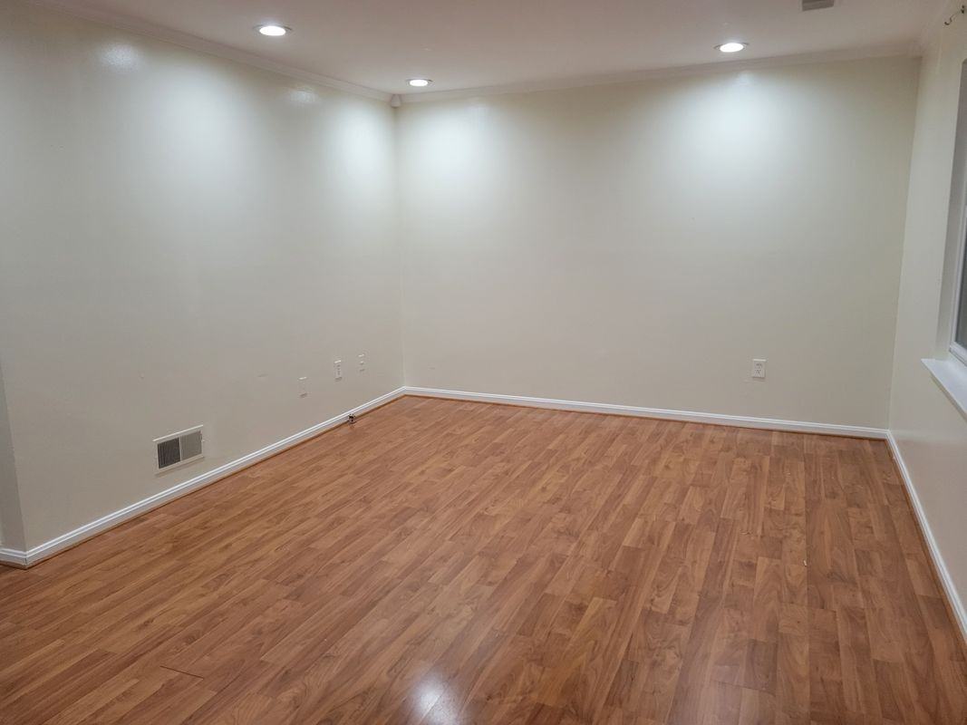 15808 Haynes Road - Photo 2 of 12