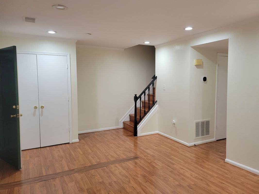 15808 Haynes Road - Photo 4 of 12