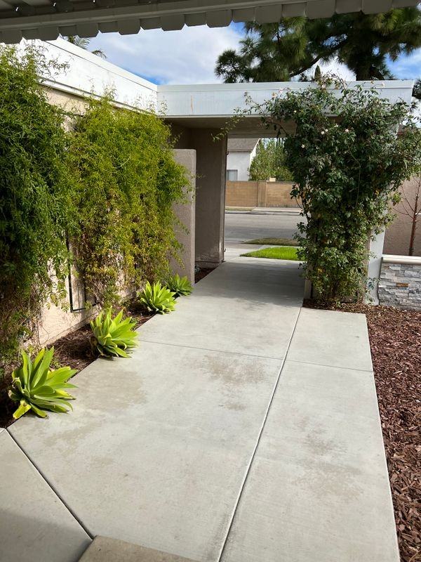 17711 Leslie Ave - Photo 3 of 11