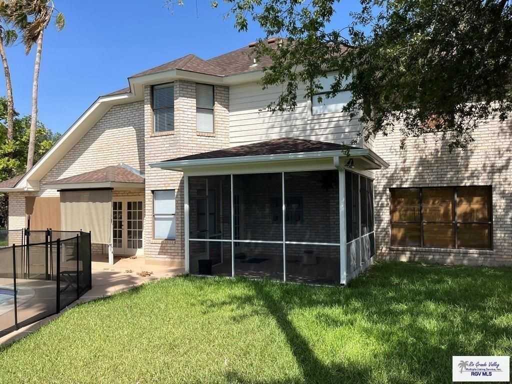 901 Morelos Ave - Photo 5 of 20