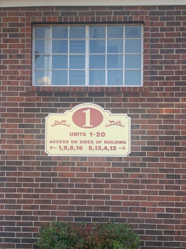 11 Carriage Crossing Ln - Photo 4 of 9