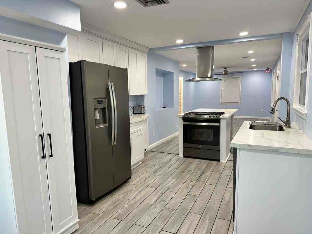 10420 Ware St - Photo 2 of 14