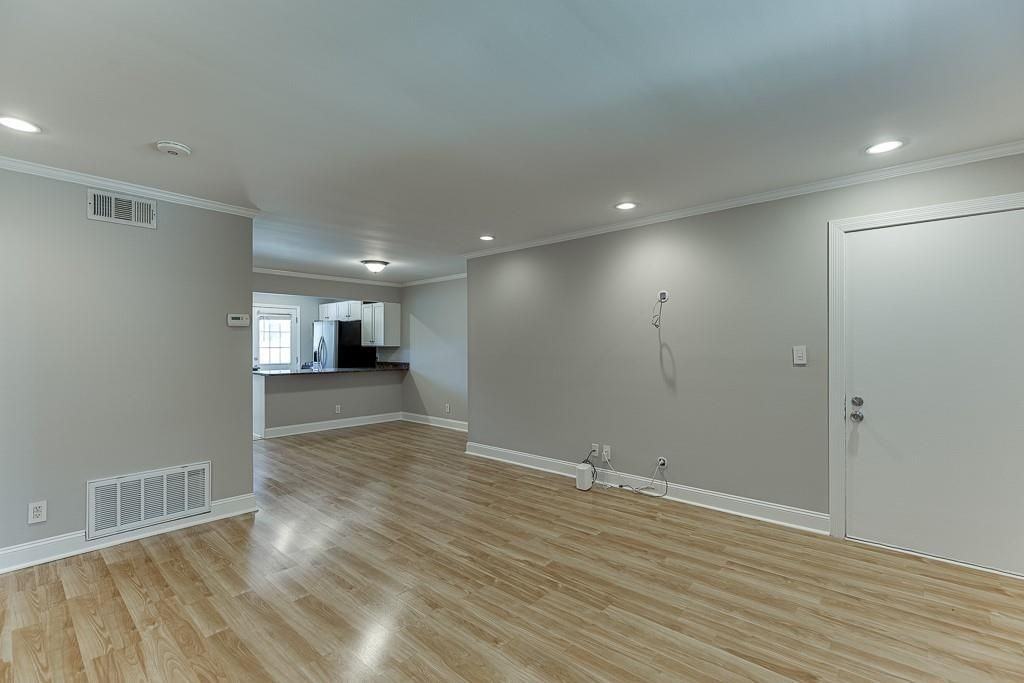 4282 Roswell Rd Ne ##D2 - Photo 7 of 39