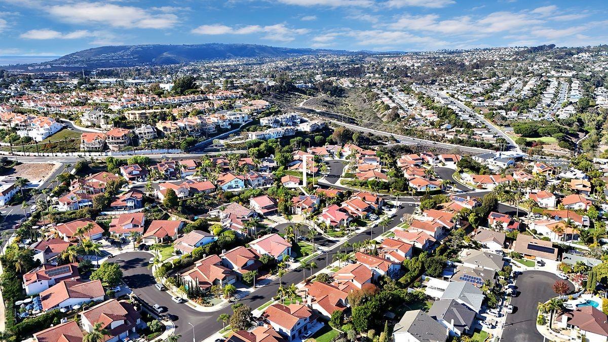 25151 Via Playa - Photo 6 of 49