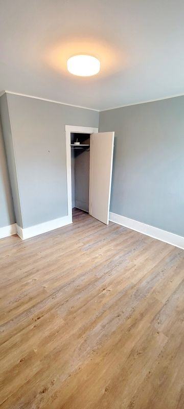 2402 Auburn Ter - Photo 3 of 3