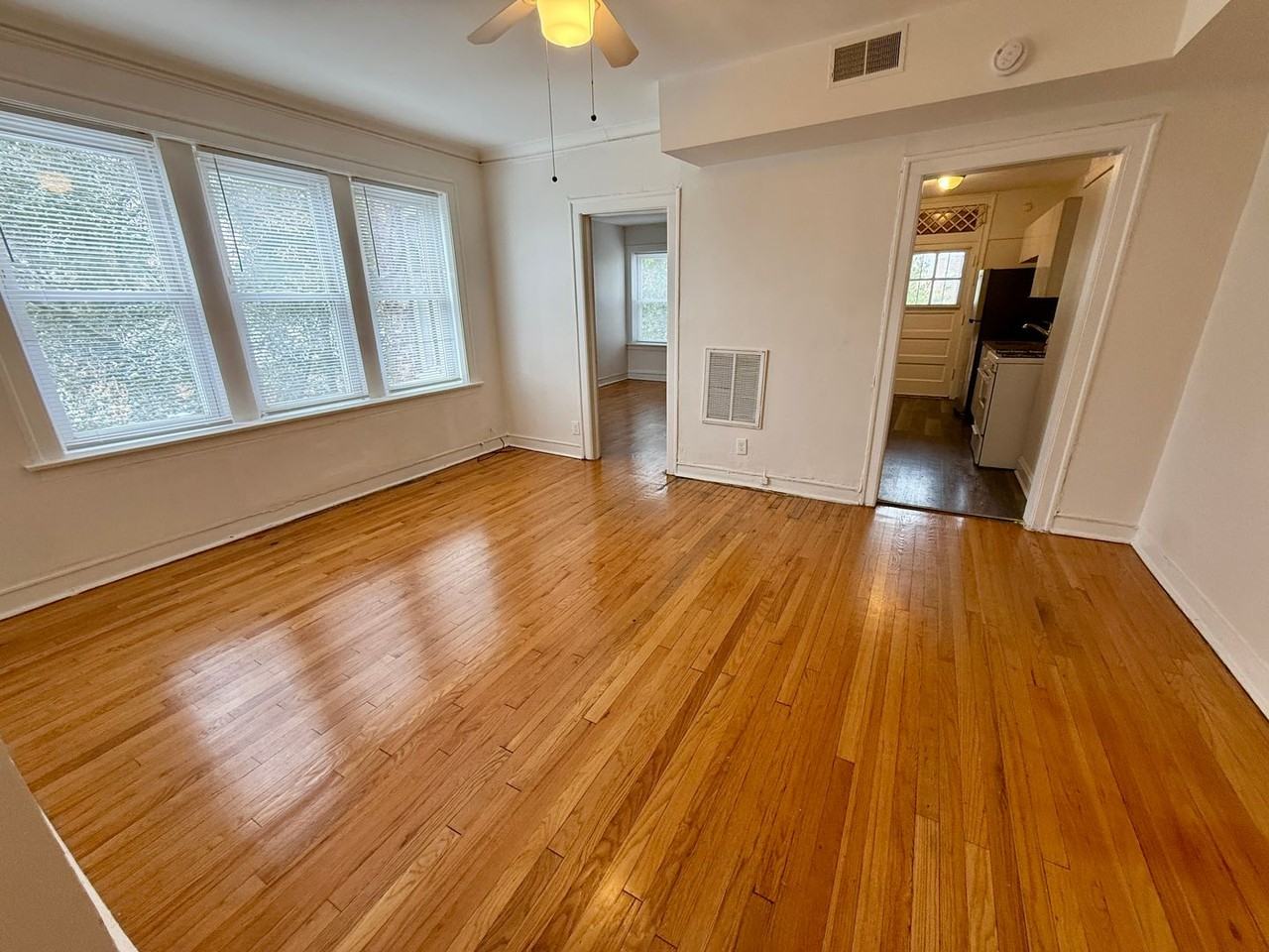 212 E 71st St #3 - Photo 5 of 8